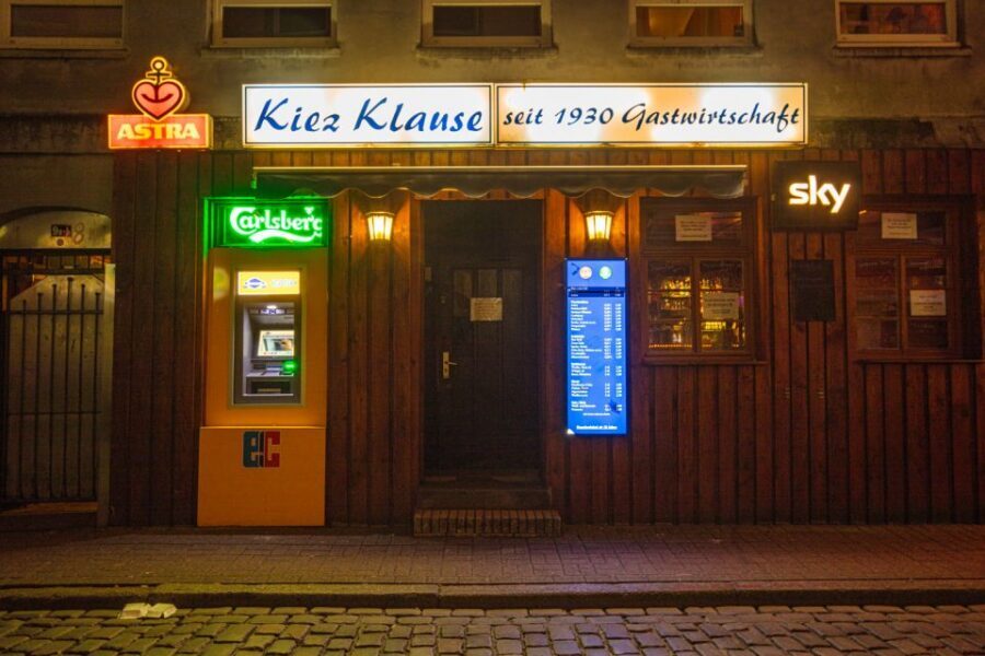 Hamburg: Reeperbahn Quickie, The Short & Sexy St. Pauli Tour - The included local shot: a small finish with the right vibe