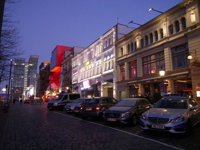 Hamburg: Reeperbahn Tour with English-Speaking Guide - Inside Zur Ritze: the boxing cellar visit you can’t easily DIY