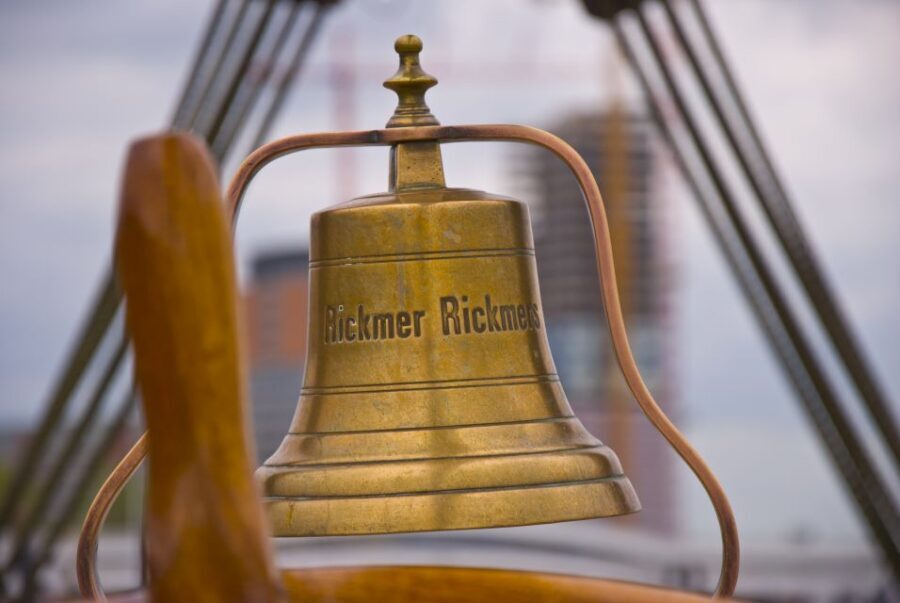Hamburg: RICKMER RICKMERS Museum Entry Ticket - Learning life onboard a windjammer: what the ship teaches you