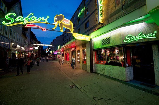 Hamburg: Safari tour in St. Pauli - Who This Tour Suits Best (and Who Should Skip It)