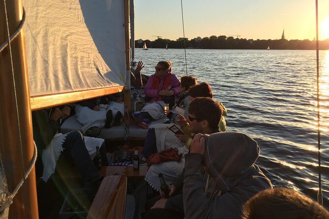 Hamburg Small-Group Sunset Sailing Cruise on Lake Alster - The Sailing Part: what the 2-masted sailboat experience actually feels like