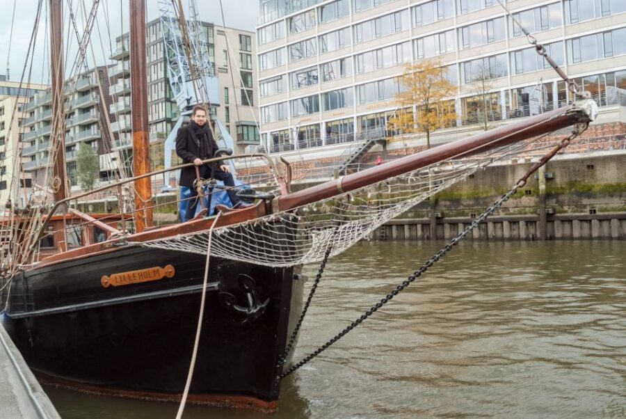 Hamburg: Speicherstadt & HafenCity Tour - Speicherstadt on Foot: Tea, Coffee, Carpets, and Canal-Era Details