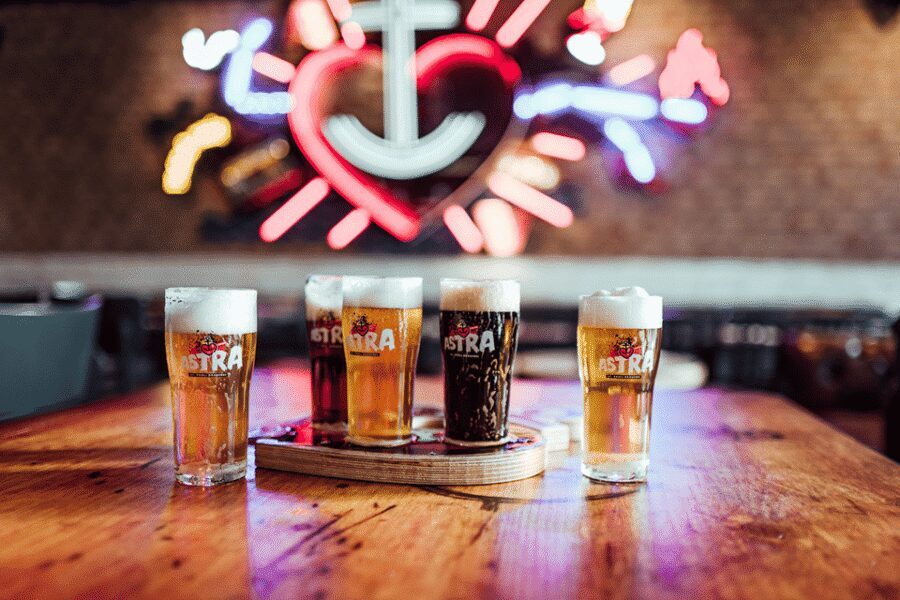 Hamburg: St. Pauli Breweries Walking Tour with Tastings - Stroll Through St. Pauli and Pick Up Global Beer Facts