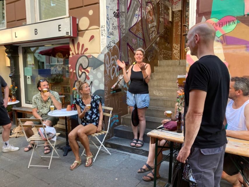 Hamburg: St. Pauli District and Beer Tour - Meeting up: where to go and how to start without stress