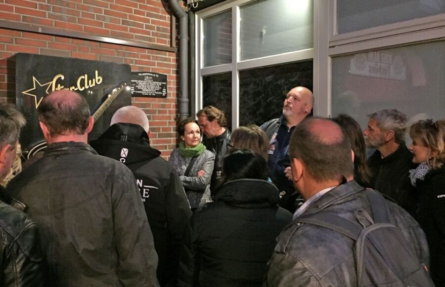 Hamburg: St. Pauli Highlights Guided Tour with Beer for 18+ - A practical plan for ending your night at Colibri-Club