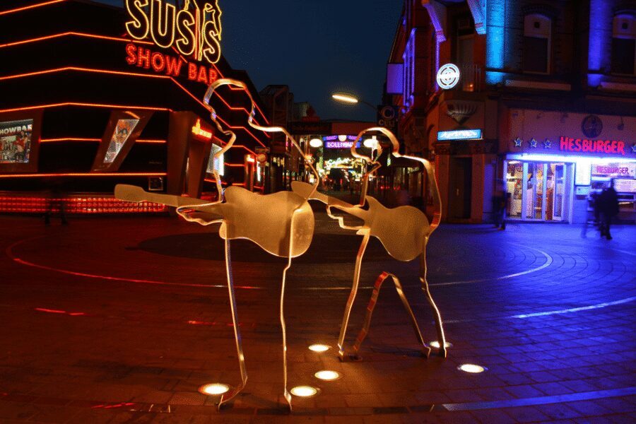 Hamburg St Pauli: Red Light District Walking Tour - Why the St. Pauli red light story fits in one short walk