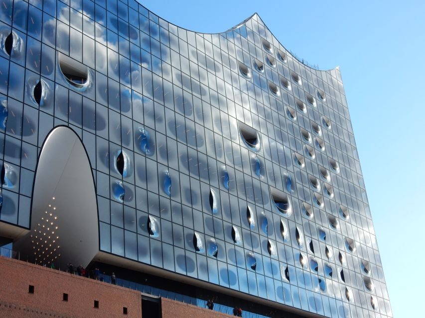 Hamburg: Tour from St. Michael's to the Elbphilharmonie - Getting oriented at St. Michaelis Church (and what to watch for)