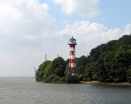 Hamburg: Tour of Blankenese on the Banks of the Elbe - Starting at Blankenese S-Bahn and finding the right walking rhythm