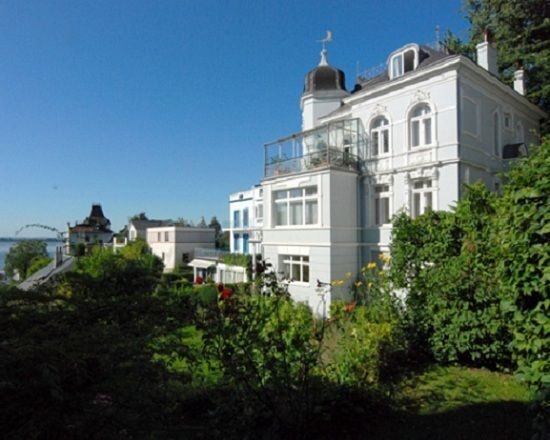 Hamburg: Tour of Blankenese on the Banks of the Elbe - Treppenviertel: the steps that define Blankenese