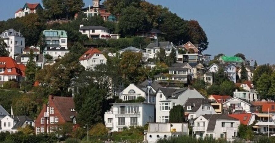 Hamburg: Tour of Blankenese on the Banks of the Elbe - What to wear and how to plan your day