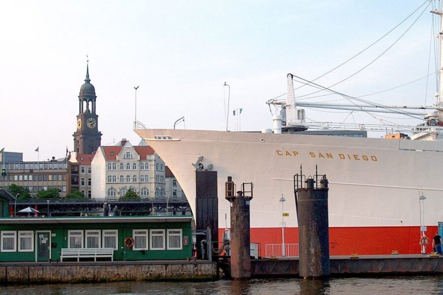 Hamburg: Traditional Harbor Tour with Commentary - Key highlights worth knowing before you go