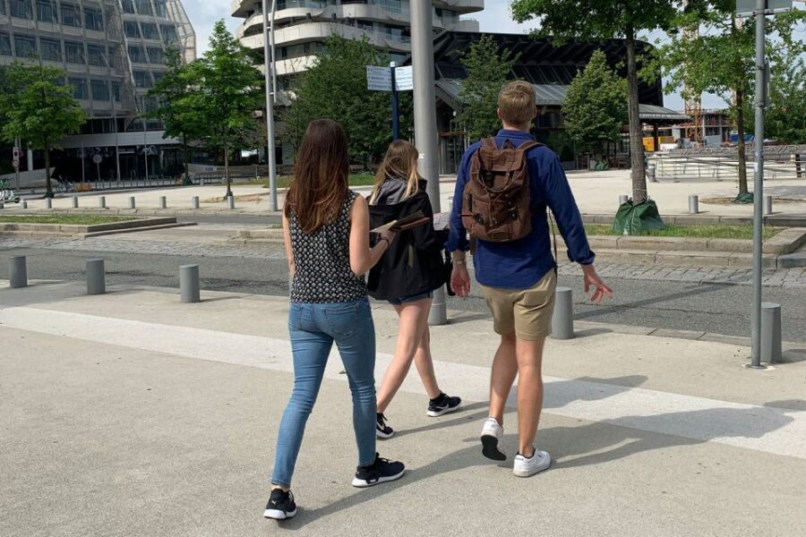 Hamburg: Treasure Hunt Game through HafenCity - Sandtorhafen and the Maritime Museum: staying on theme