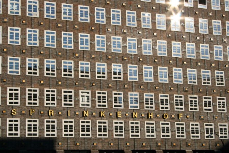 Hamburg: UNESCO-World Heritage Sites Tour - Chilehaus: the famous landmark and the reason people keep photographing it