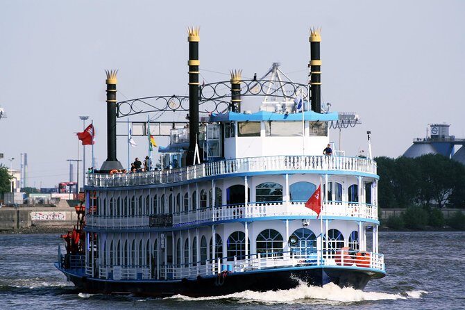 Harbor cruise on the beautiful Elbe - Speicherstadt Canals and the UNESCO Warehouse District Views