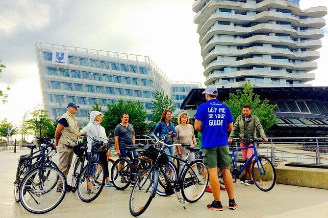 "Highlights of Hamburg" Biketour - Why this Hamburg bike route works better than walking