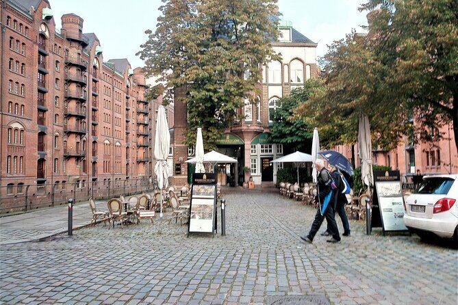 Historic Free Tour of Hamburg Old Warehouse District - Chilehaus: The Ship-Bow Finale With a Sharp Angle