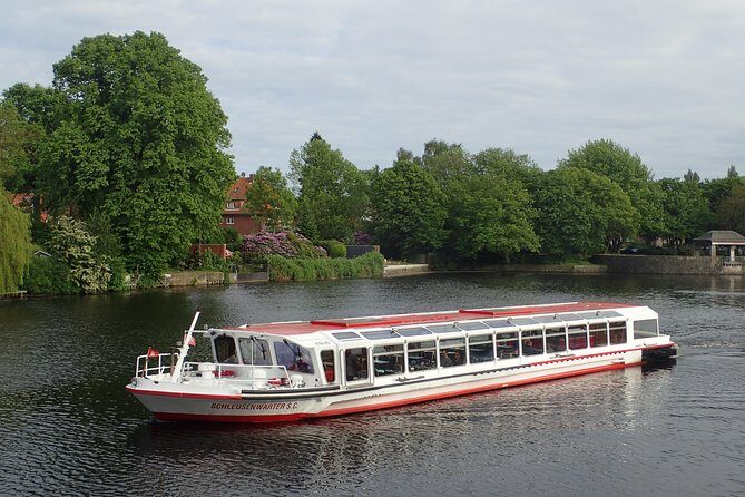 Kanalfahrt - Discover the different faces of the city! - Key Things You’ll Notice on This Alster Canal Cruise