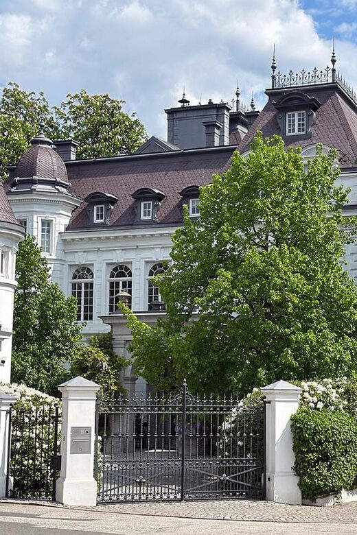 Radtour um die Alster & durch traumhafte Alsterviertel - The “stories and anecdotes” are the real value, not a bonus