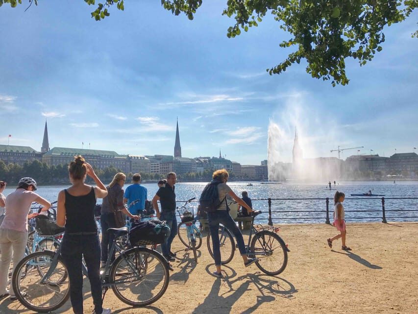 Radtour um die Alster & durch traumhafte Alsterviertel - Price and time on the saddle: why $43 can make sense for a short stay
