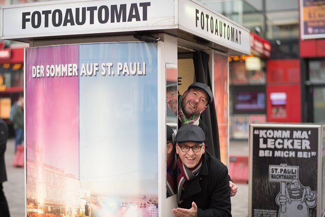 Red light Reeperbahn tour of the neighborhood boys - Meeting at Reeperbahn 174: how to make the night easy