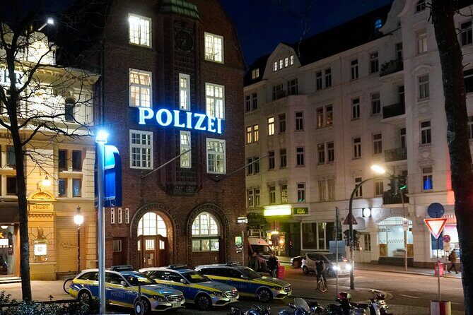 Reeperbahn – Lust & Laster und ne Menge Zaster - Stop 5: Große Freiheit (The Party Mile) and Time to Plan Your Night