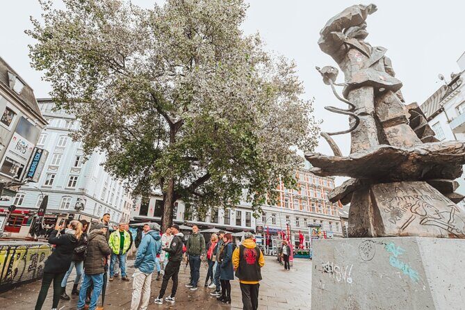 Reeperbahn Tour In St. Pauli - Entering St. Pauli: What This Tour Really Gives You