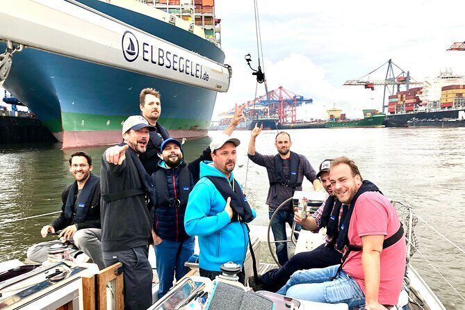 Sailingyacht-Event "Cruise in the City" - unique harbor tour! - The 2-hour route: Elbphilharmonie and the working harbor you can feel