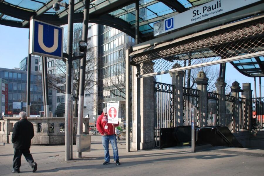 St. Pauli: Daytime Tour - Reeperbahn and the Daytime Beat: The Street That Started It