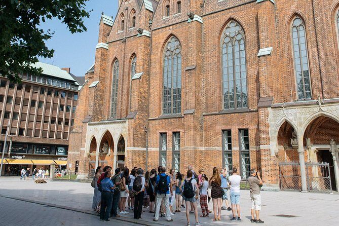 The Local Tour of Hamburg Historic Centre - Town Hall Stop: Seeing Power Up Close