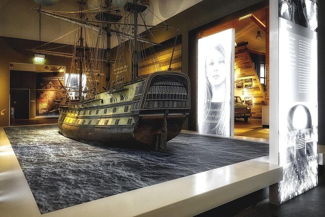 Ticket for the Emigration Museum BallinStadt Hamburg - The three-house visit: how the story is organized across spaces