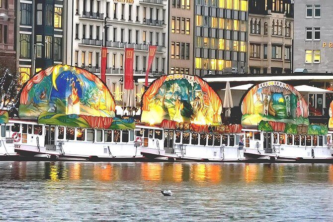 Winter Alster tour - What you’ll see: harbor basin charm, the city’s “pearl,” and residential views